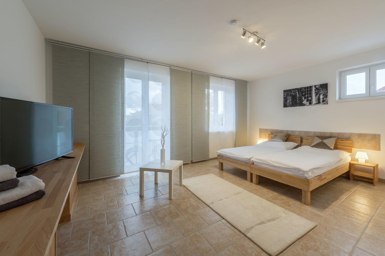 Wn Rooms Wiener Neustadt Dış mekan fotoğraf