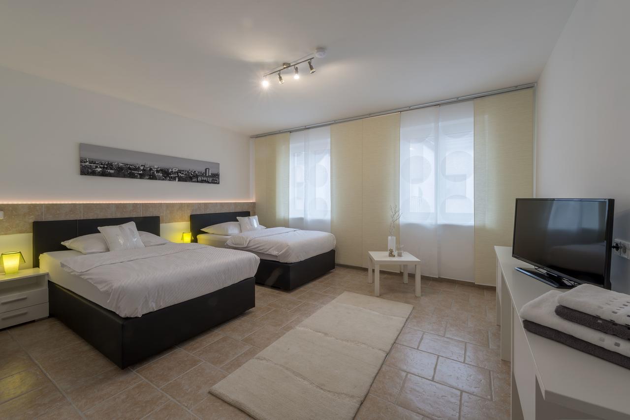 Wn Rooms Wiener Neustadt Dış mekan fotoğraf