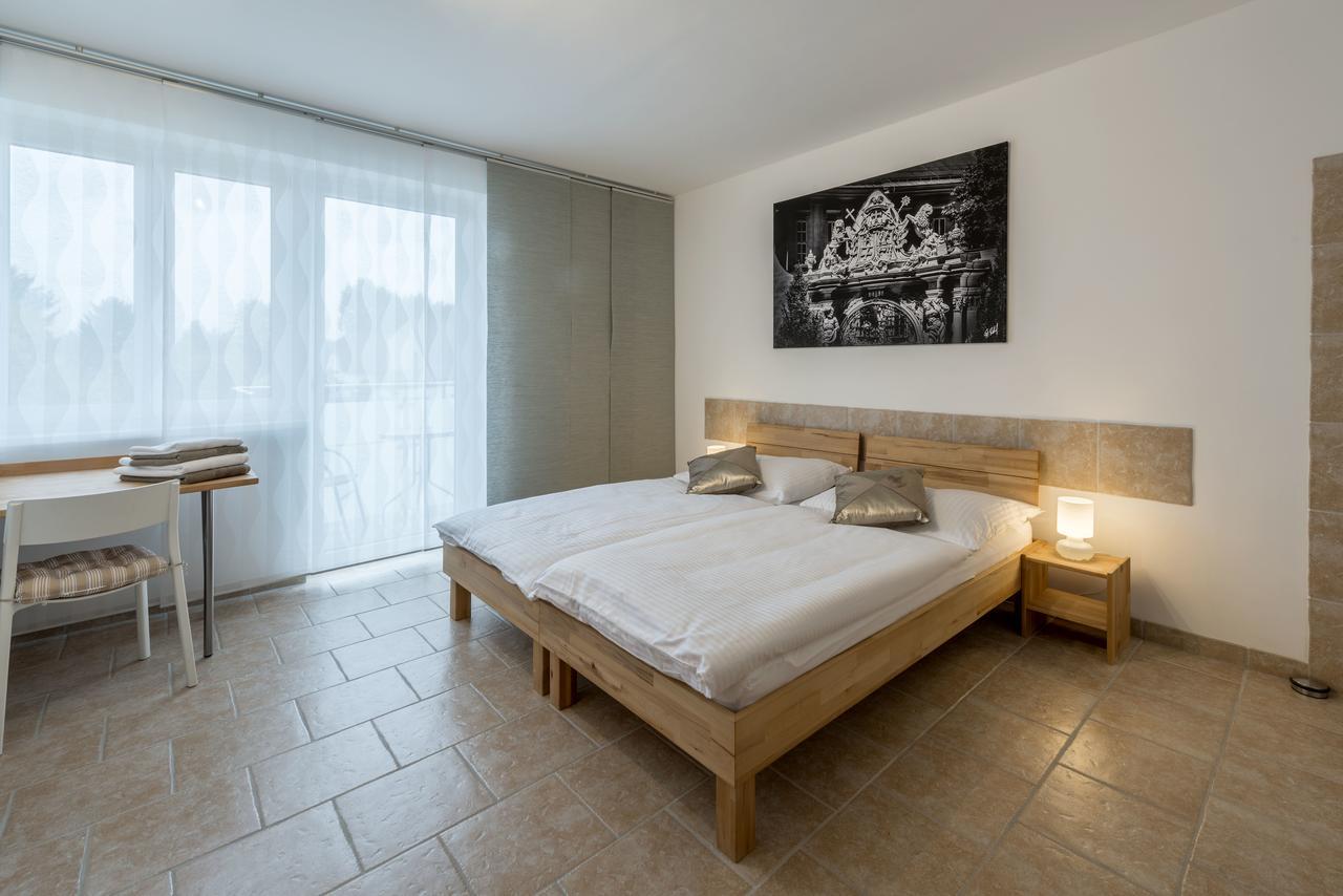 Wn Rooms Wiener Neustadt Dış mekan fotoğraf